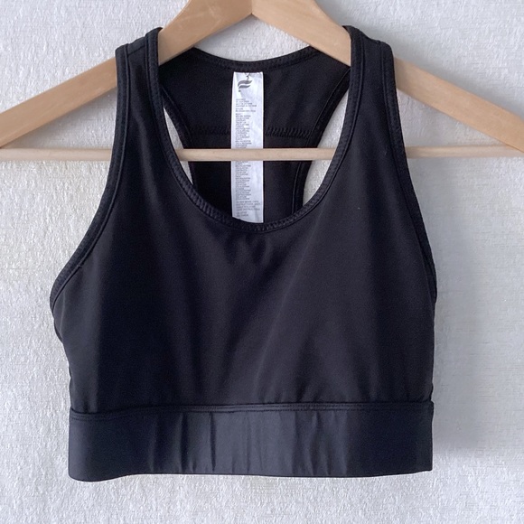 Fabletics On-The-Go Medium Impact Sports Bra Woman’s Size Small Black Pocket - Picture 2 of 8